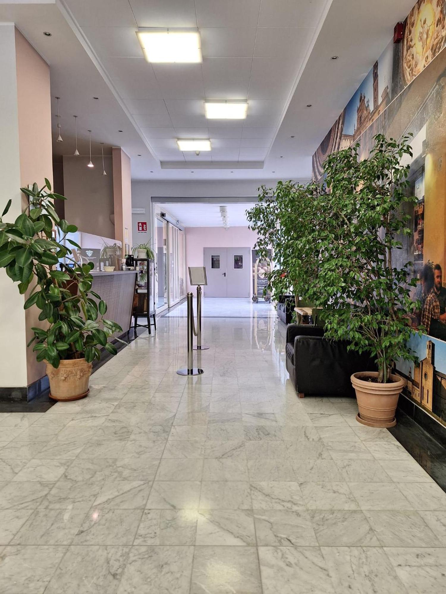 Hotel Tre Ville Parma Exterior photo