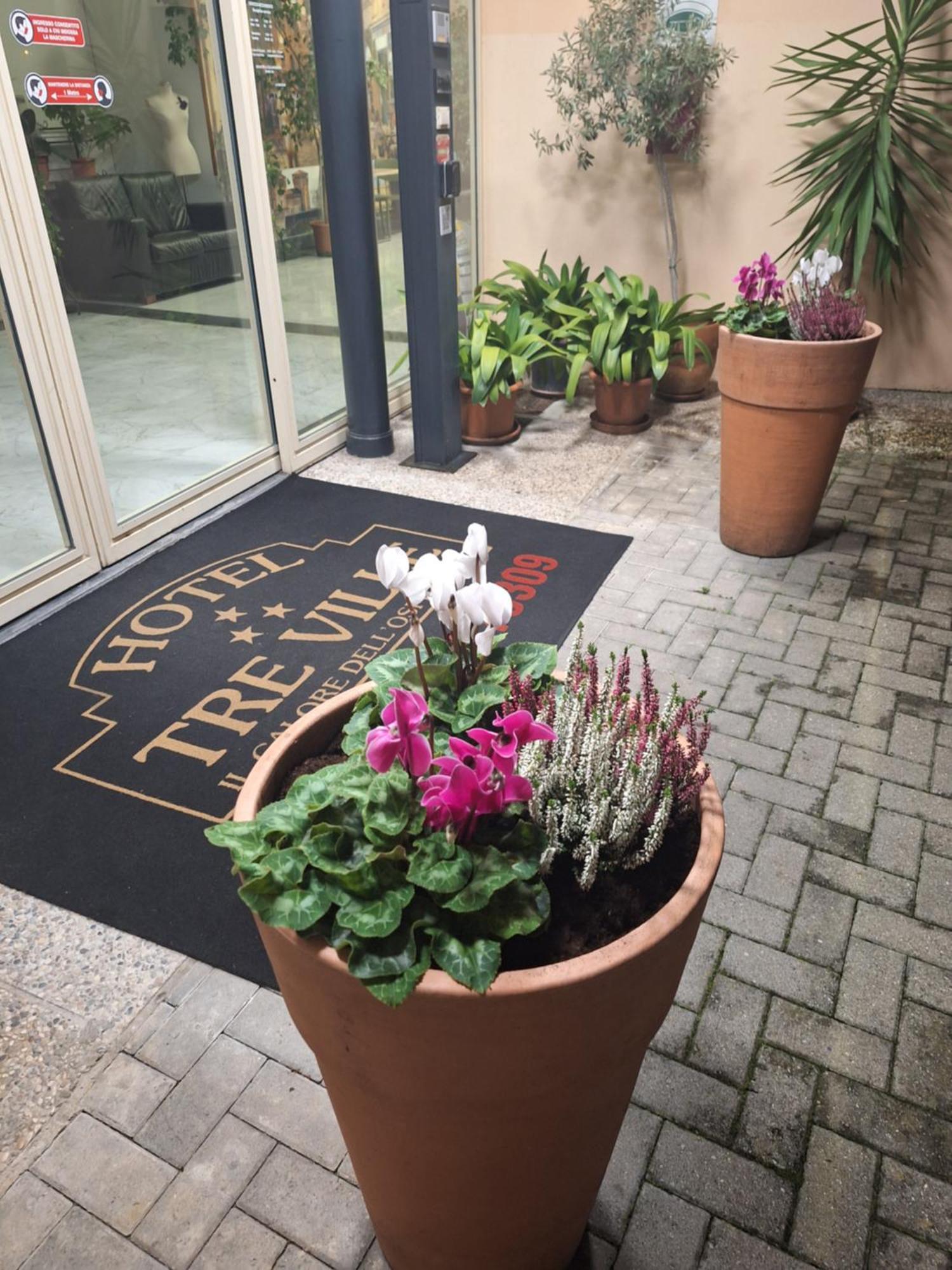 Hotel Tre Ville Parma Exterior photo