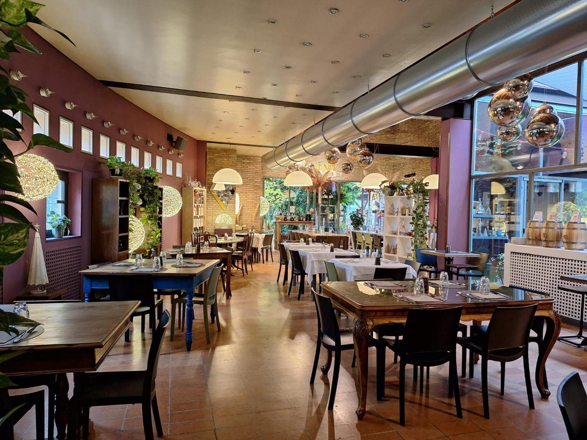 Hotel Tre Ville Parma Exterior photo